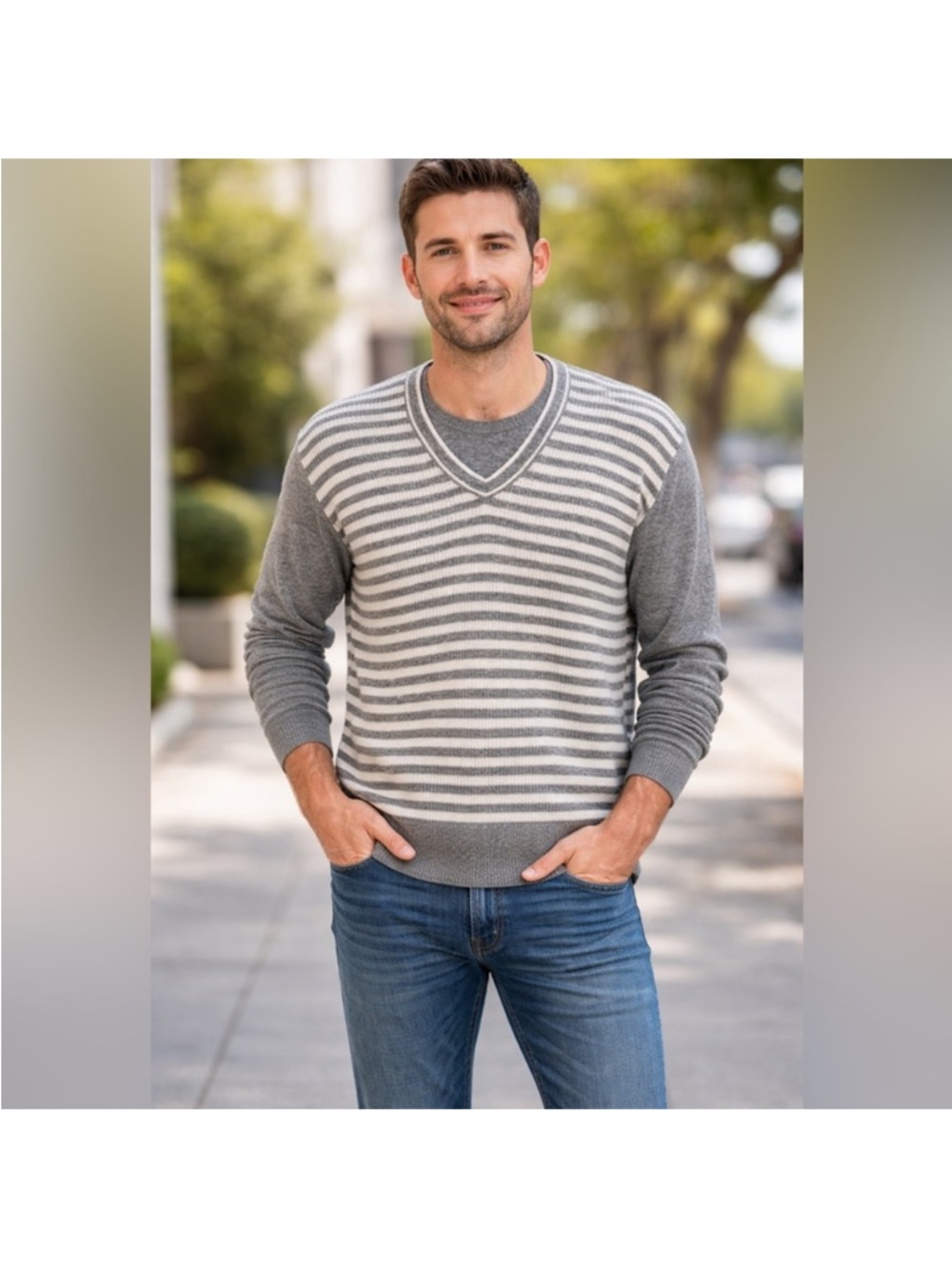 Jaccos Vintage Cashmere Gray/Cream Long Sleeve V Neck Sweater. Size Medium.